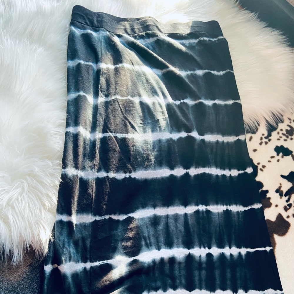 Express long tie dye with high slit skirt. Black color. Size XS only